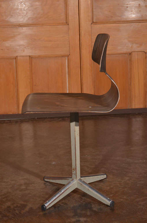 MidCentury Office Side Chairs at 1stdibs