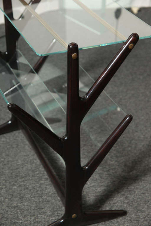 Magazine / Side Table By C. Lacca 2