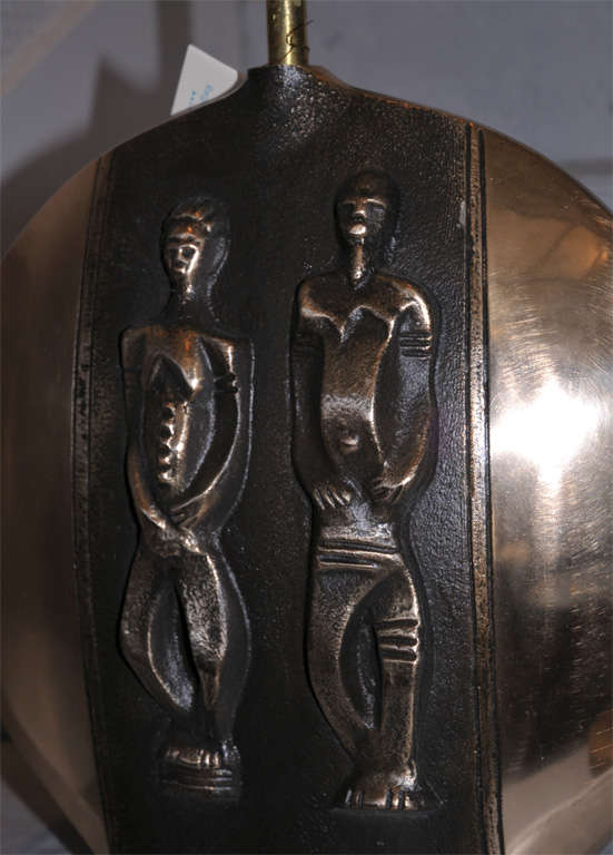 Bronze Lampe en bronze des années 1970 en vente