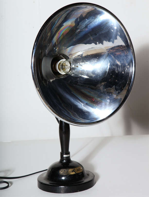 Plaqué Substantielle lampe de bureau en plaqué nickel et fer noir avec lampe en polysonne, années 1920 en vente