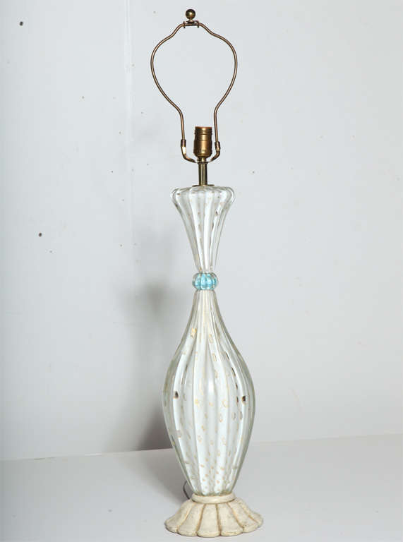 Mid-20th Century Barovier & Toso White Ribbed Murano Glass Lamp with Gold inclusions, 1950's  For Sale