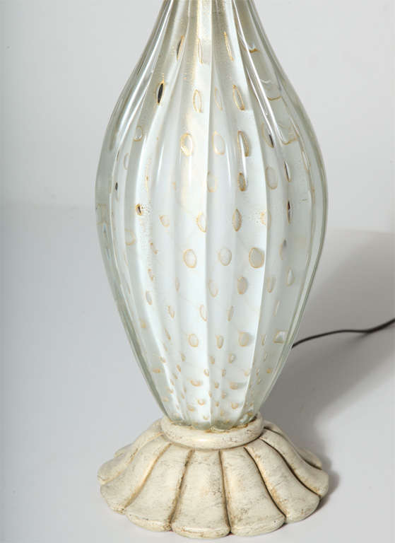 Painted Barovier & Toso White Ribbed Murano Glass Lamp with Gold inclusions, 1950's 