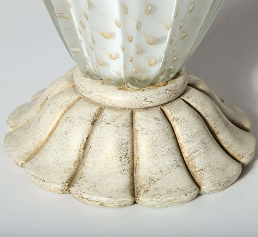 Barovier & Toso White Ribbed Murano Glass Lamp with Gold inclusions, 1950's In Good Condition In Bainbridge, NY