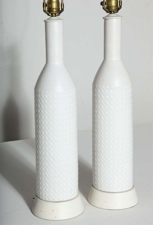 Pair of AK KAG Switzerland White Dot Ceramic Table Lamps, 1960s  In Good Condition For Sale In Bainbridge, NY