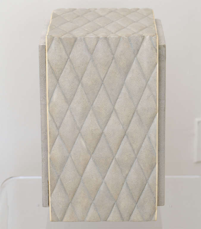 R and Y Augusti Jewelry Box in Shagreen In Excellent Condition In Miami, FL