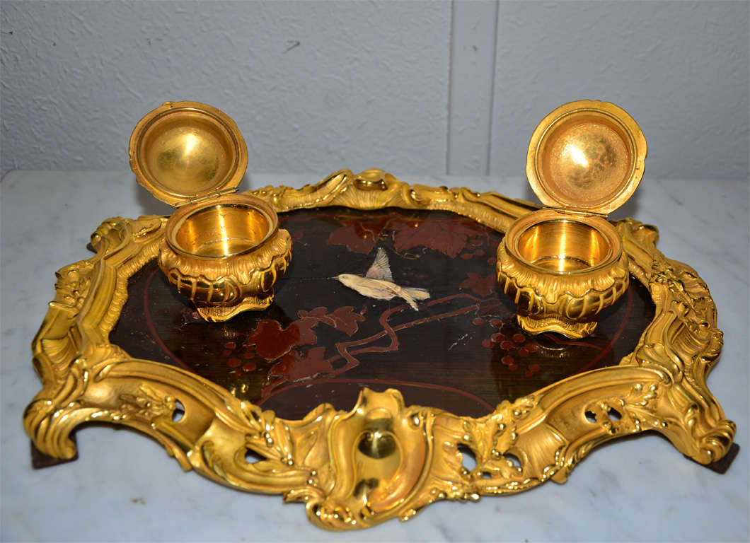 Gorgeous  Laque And Bronze Inkwell For Sale 5