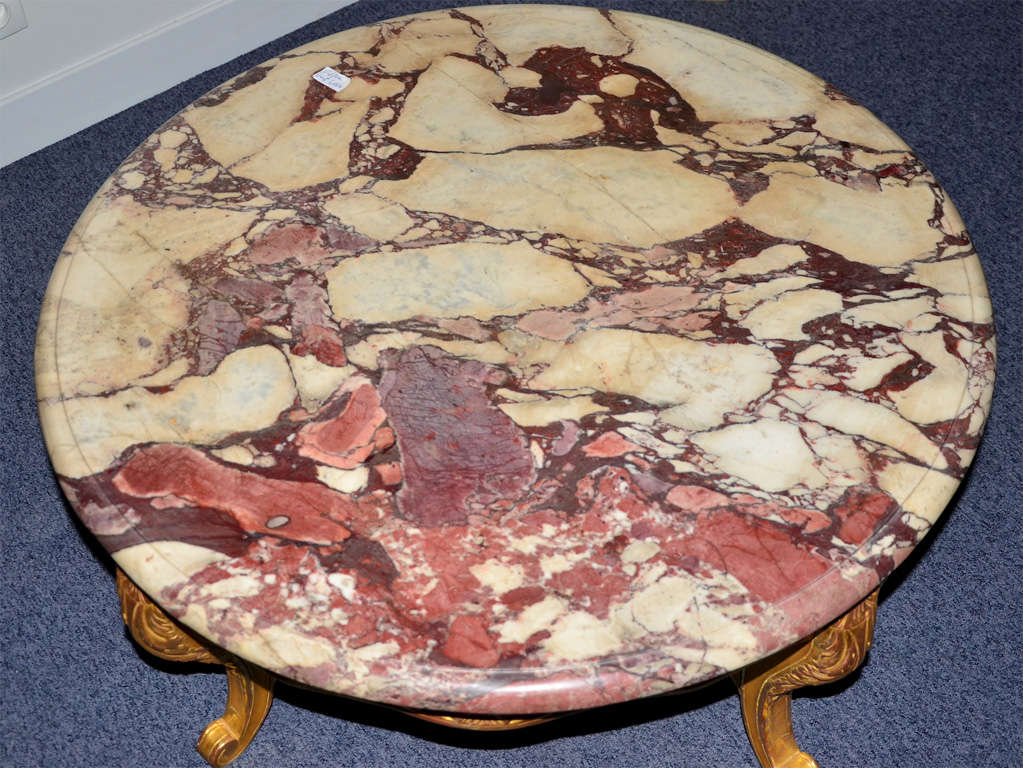Pretty Round Coffee Table, Louis XV Style, Gilded Wood & marble In Good Condition For Sale In Paris, FR