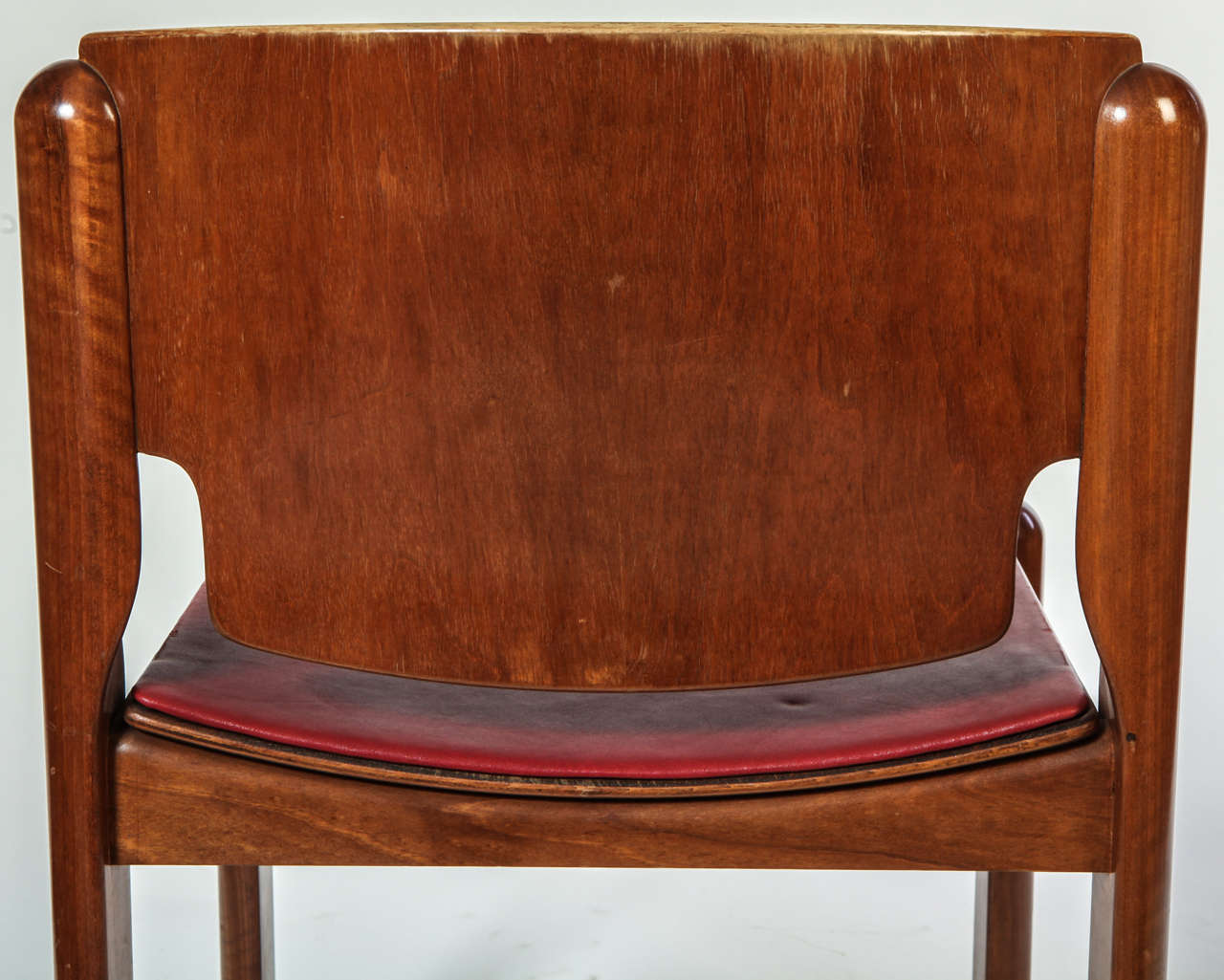 Chair Model 122 by Vico Magistretti For Sale 2