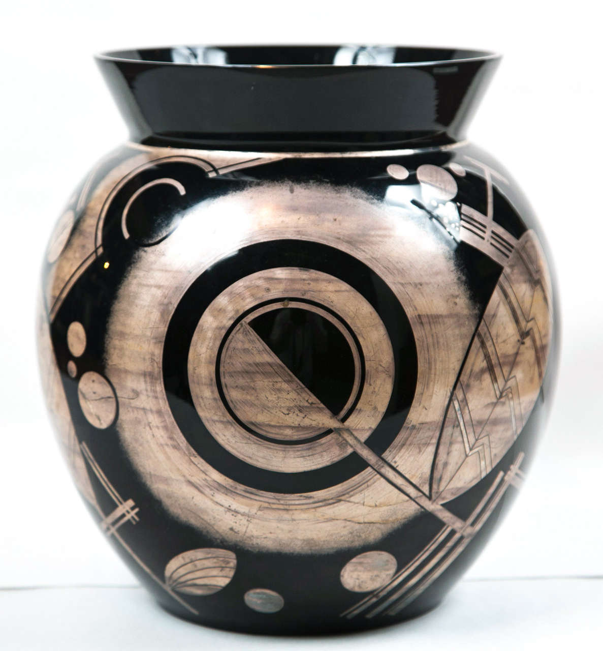 
Cubist Vase

Black glass & silver overlay
France, 1930s

H 10 1/4” x D 9 1/2”       $3,800.00

