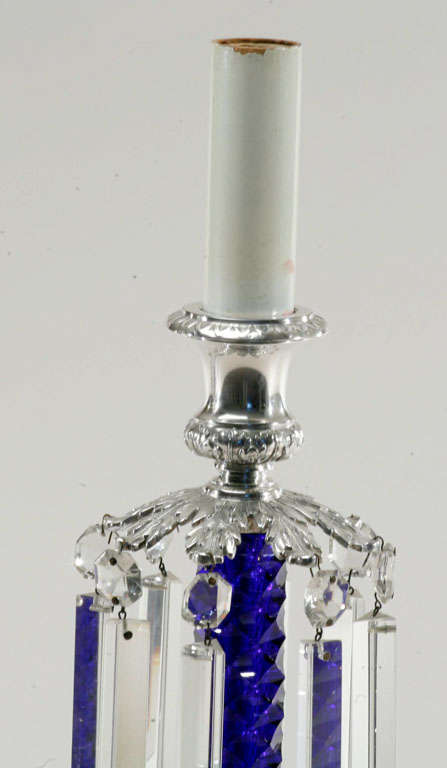 Pareja de candelabros de cristal tallado cobalto firmados Pairpoint en venta 1