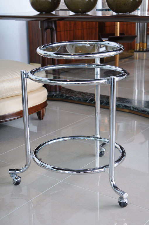 American Single Chrome Rolling Swivel Side Table Attributed to Gilbert Rohde For Sale