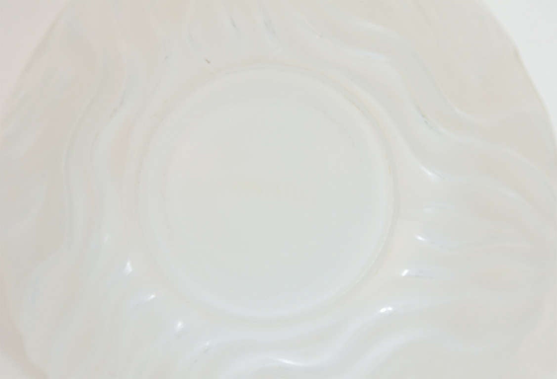 Splendido vaso francese in vetro smerigliato Art Deco di Hunnebelle in vendita 1