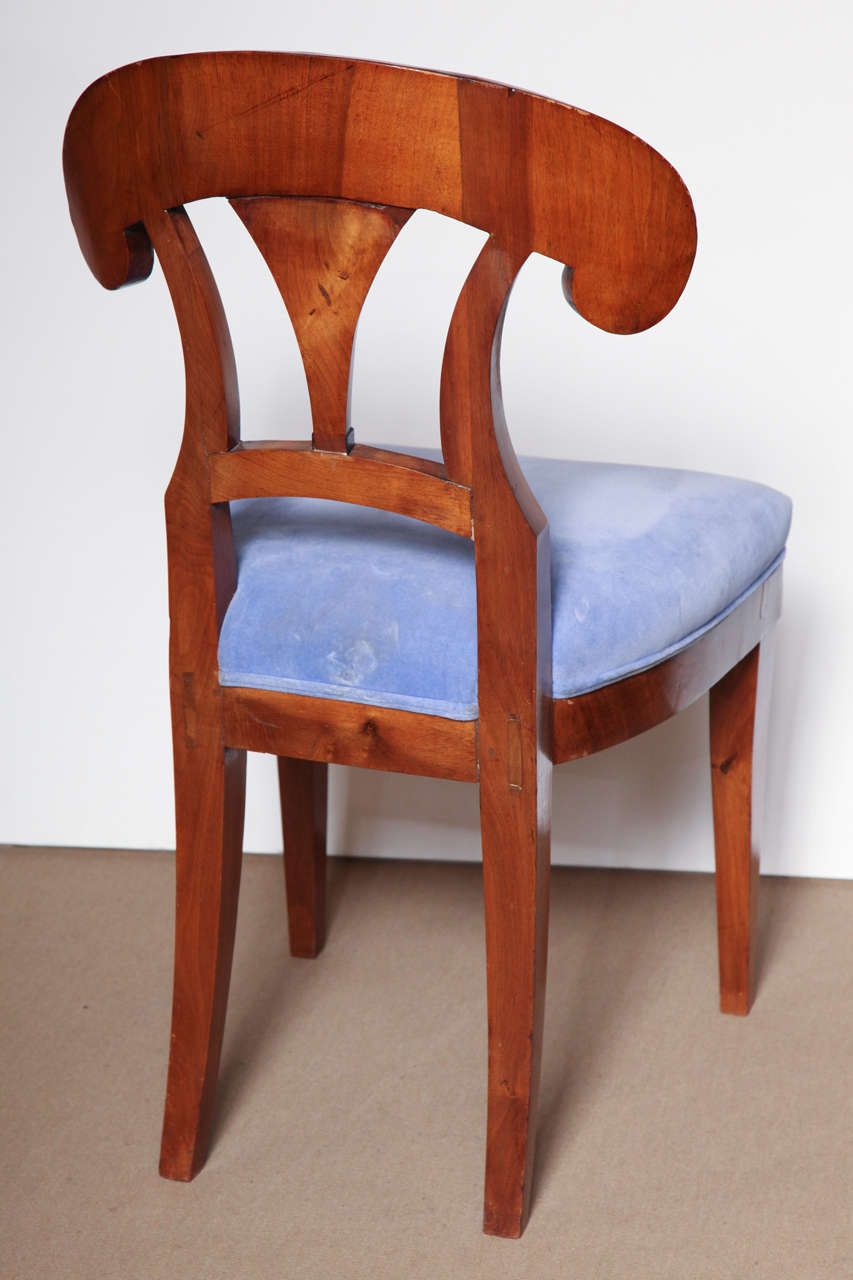 Early 19th Century Biedermeier, Walnut Side Chair For Sale 4