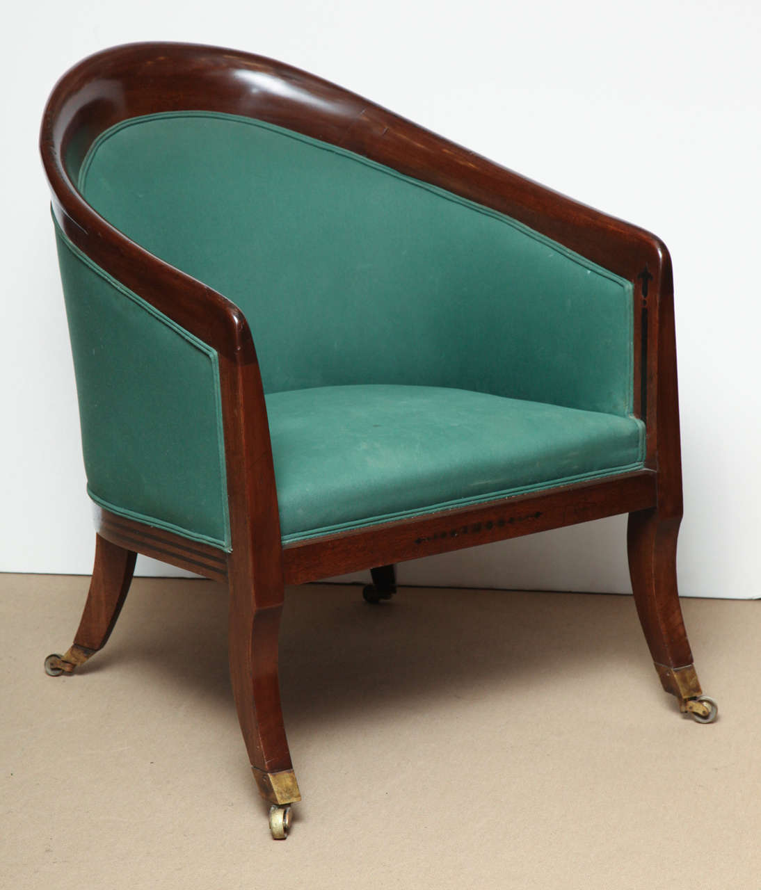 Superb Pair of Early 19th Century English Armchairs In Excellent Condition In New York, NY