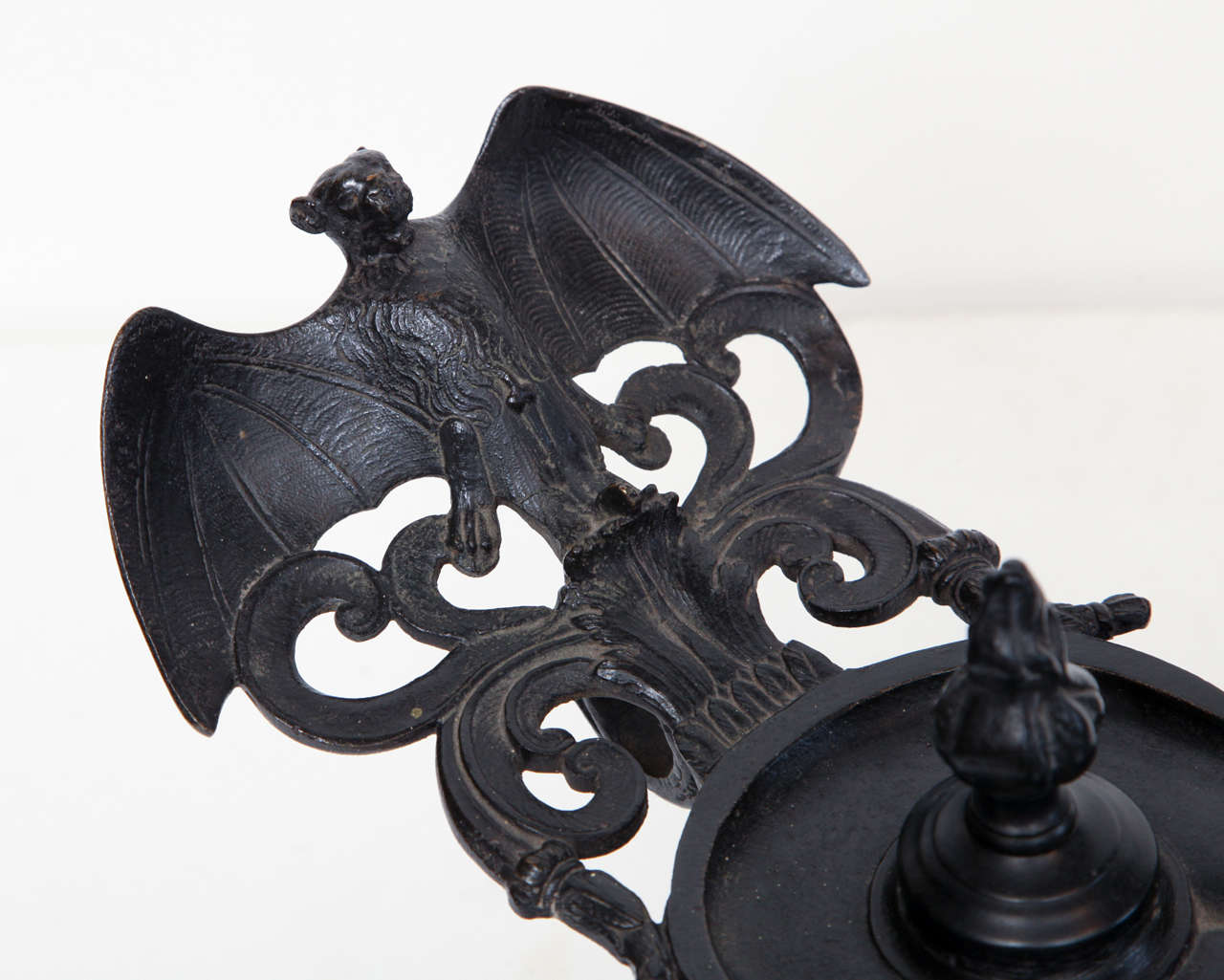 19th Century Iron Lamp In the Pompeian Taste For Sale 1