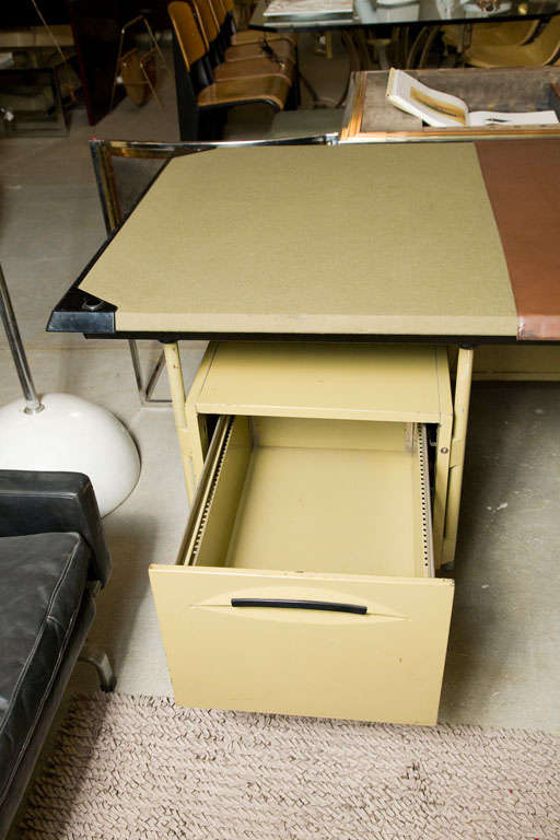 Mid-20th Century Olivetti Spazio Metal Desk