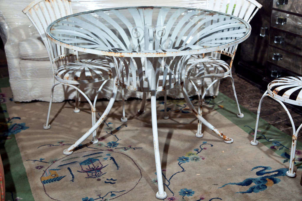 Vintage Set of Four Spring Chairs and Round Table 1