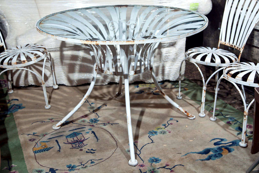 Vintage Set of Four Spring Chairs and Round Table 3