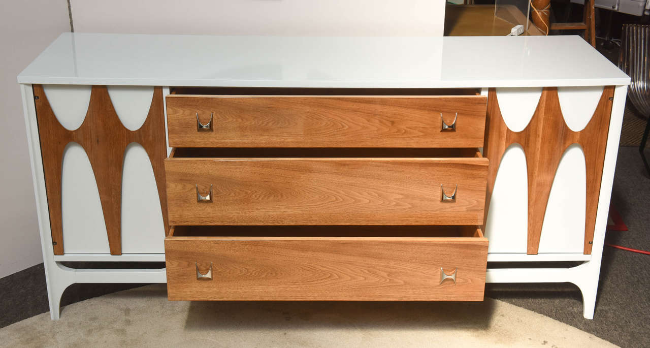broyhill brasilia credenza