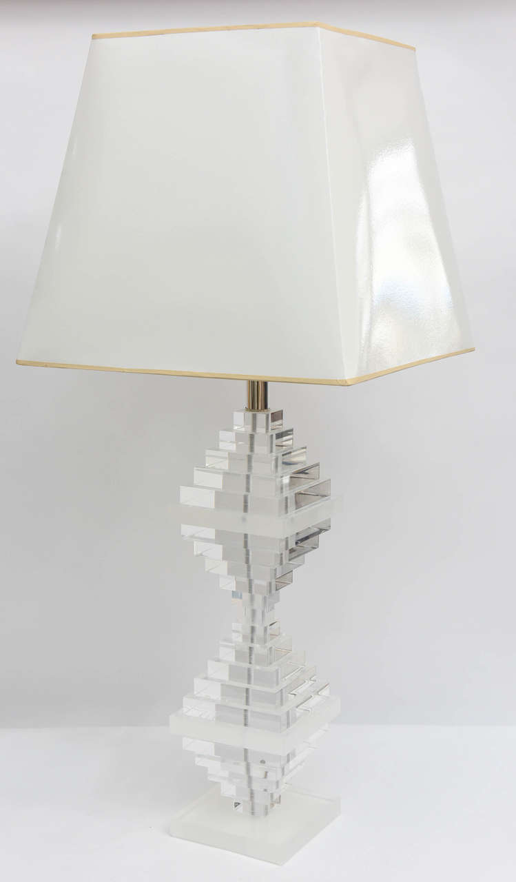 1970s Tall Sculptural Lucite Stacked Table Lamp