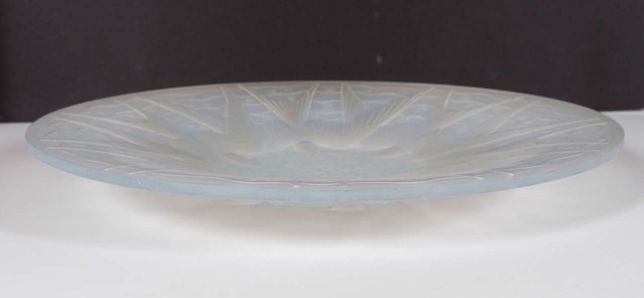 Exquisite Art Deco Glass Bowl by Pierre D'Avesn with Overlapping Swallows 5