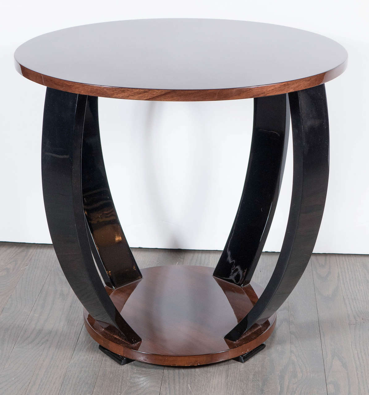 Art Deco Gueridon Table in Black Lacquer and Bookmatched Walnut