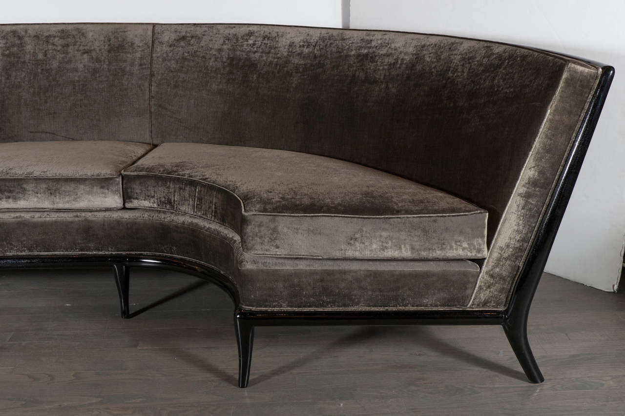 Luxe Mid-Century Modernist Sofa by Robsjohn-Gibbings for The Widdicomb Co In Excellent Condition In New York, NY