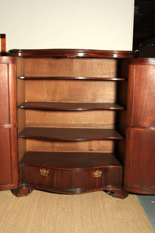 English Serpentine Front Clothes Press For Sale 3