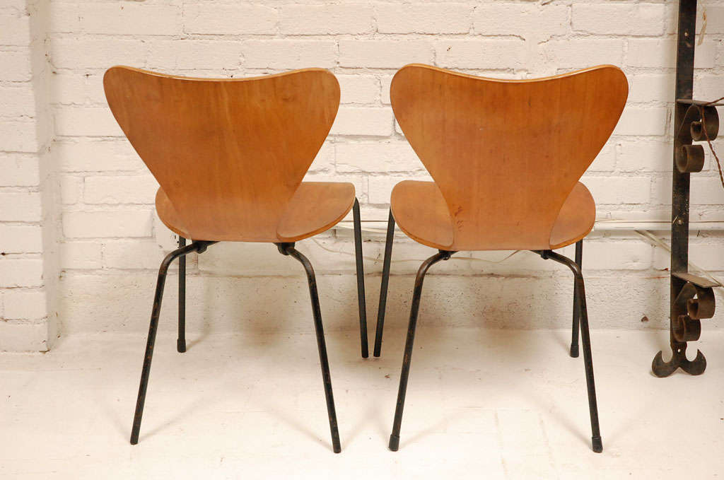 Set of Four Butterfly Chairs at 1stdibs