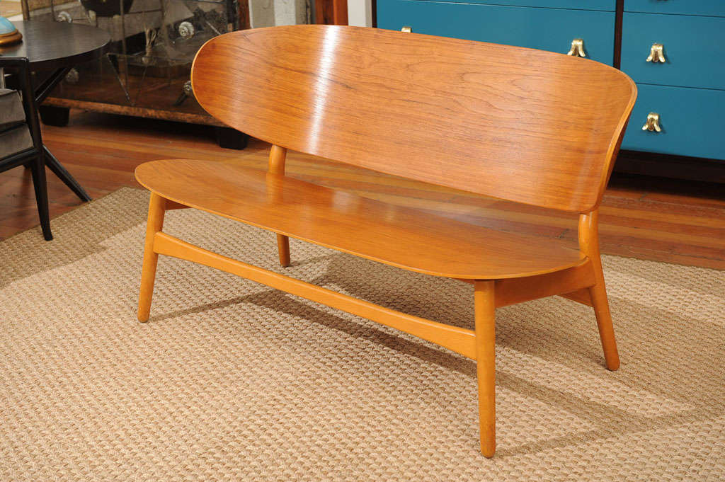 Hans Wegner Shell Settee In Excellent Condition In San Francisco, CA