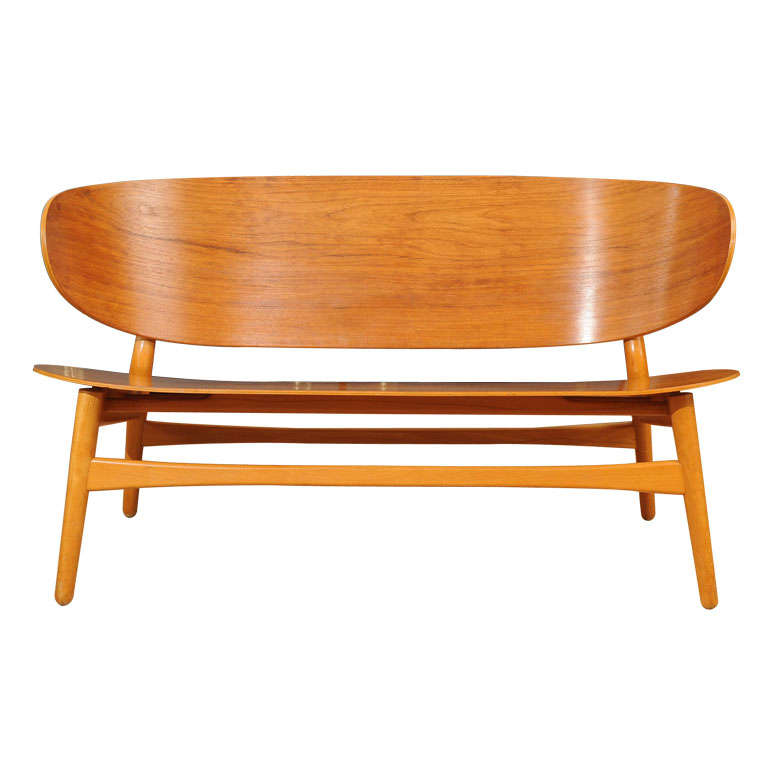 Hans Wegner Shell Settee