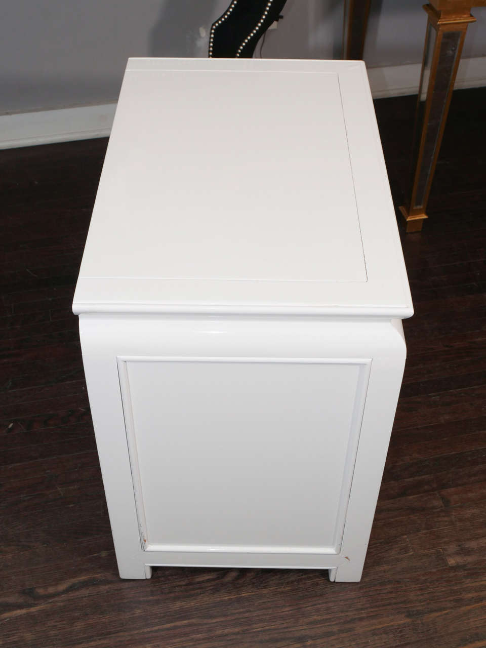 Pair of 1970s Century White Lacquer End Tables For Sale at 1stdibs