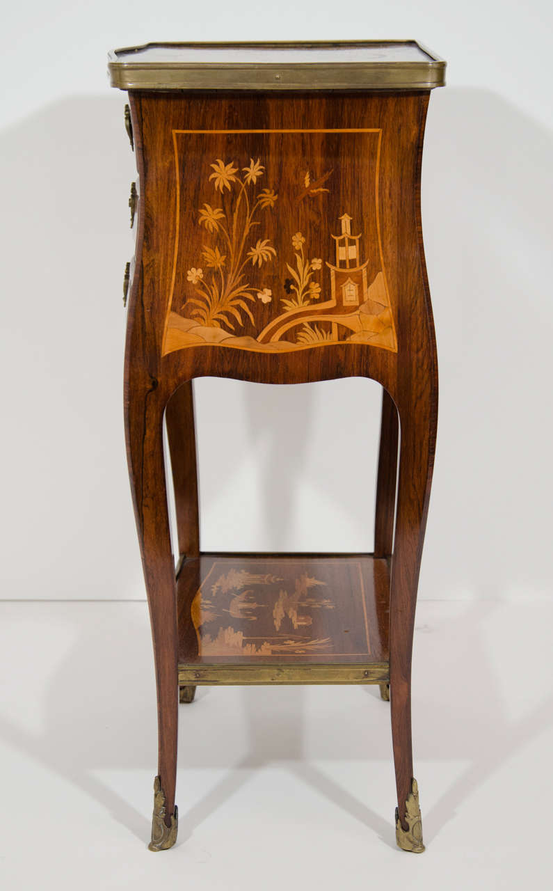 20ième siècle Table d'appoint française ancienne de style Louis XVI en vente