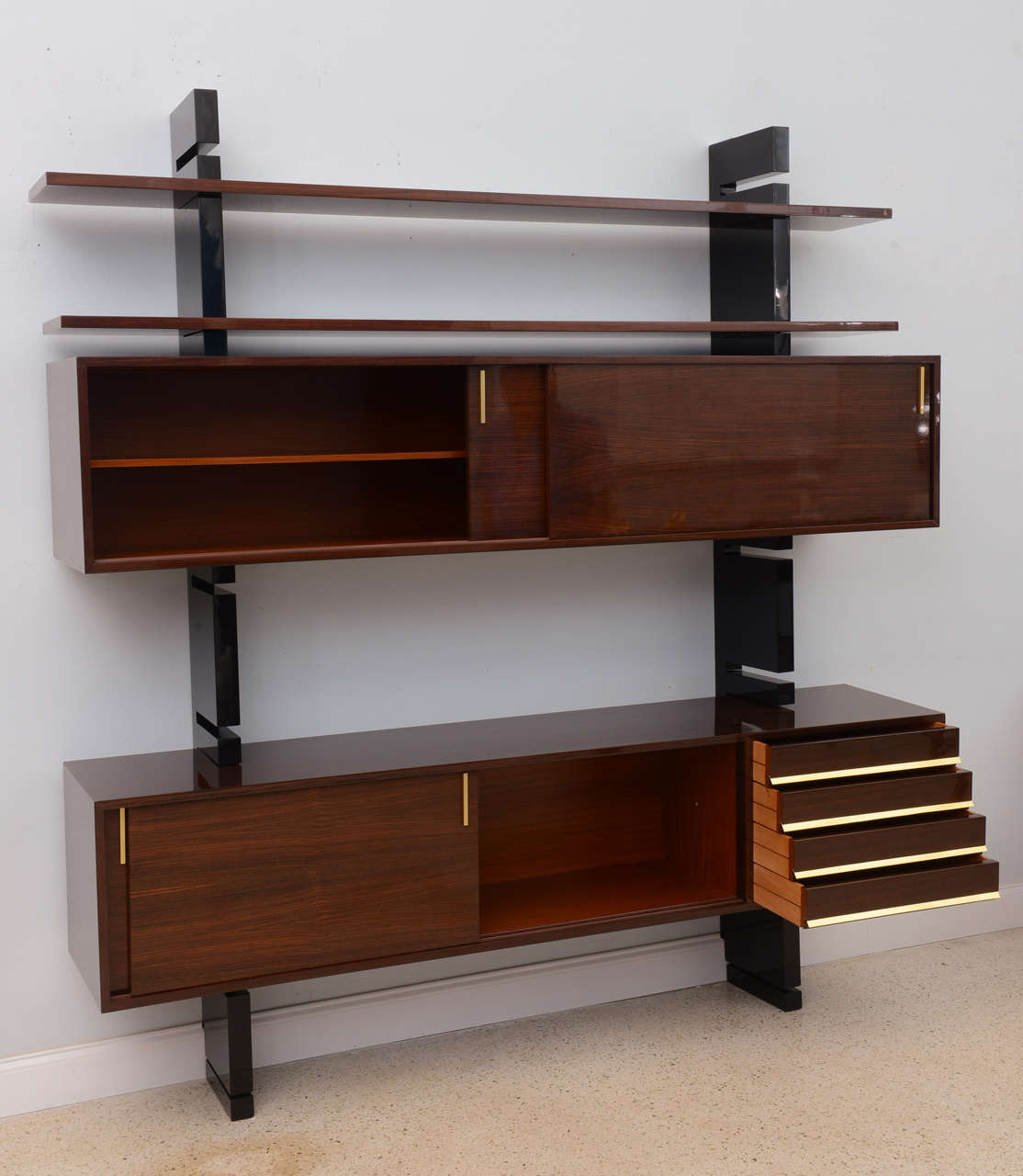 A Fine Italian Modern Mahogany and Ebonised Cabinet, Angelo Mangiarotti In Excellent Condition In Hollywood, FL