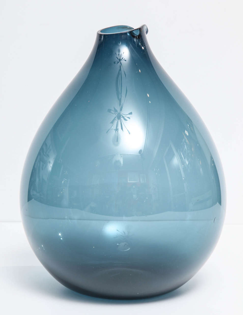 Finnish Vase by Timo Sarpaneva, Scandinavian, Blue, Hand Blown Glass, circa 1960