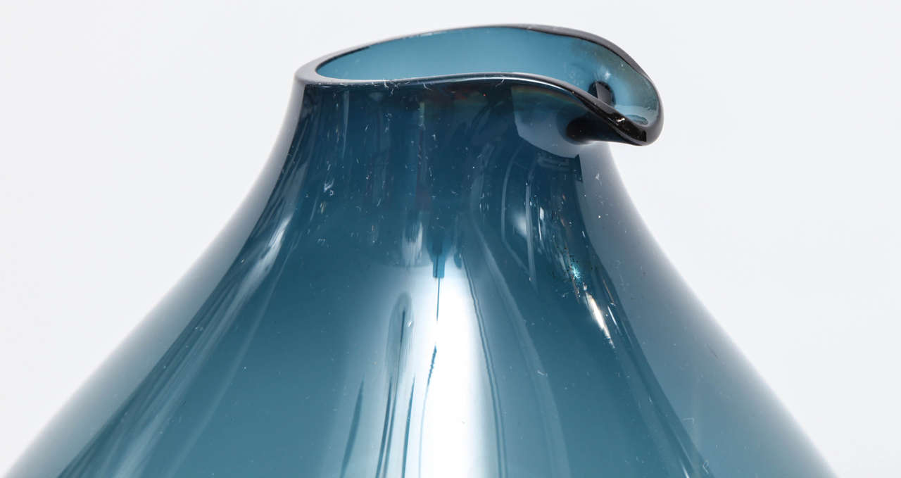 Hand-Crafted Vase by Timo Sarpaneva, Scandinavian, Blue, Hand Blown Glass, circa 1960