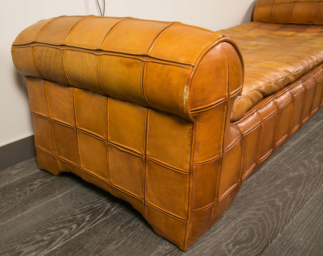 Beautiful 1970s Leather Sofa 4