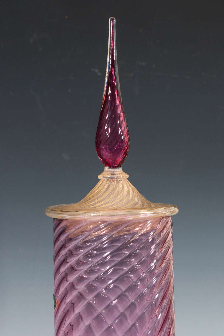 20th Century Pair of Mid-Century Murano Glass Decanters in Pink and Gold by Fratelli Toso
