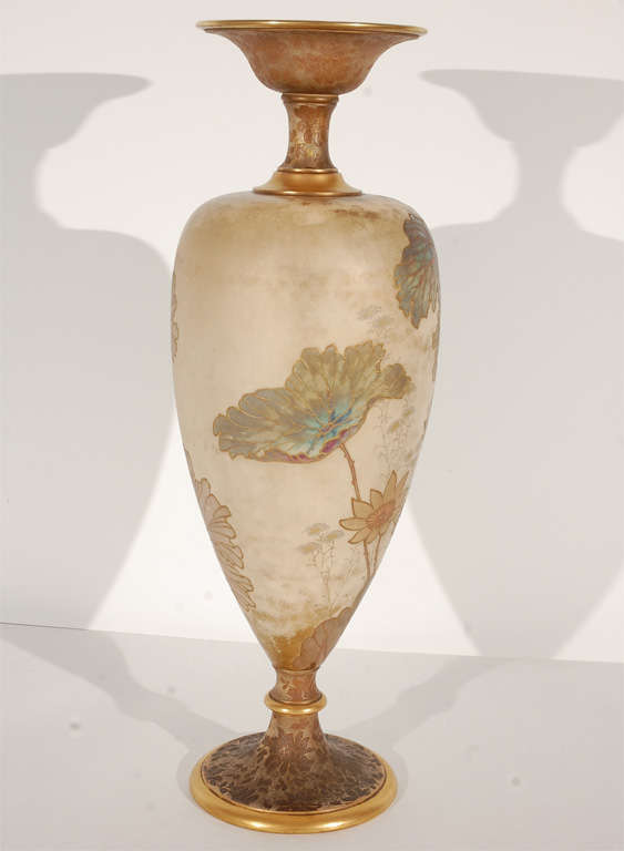 Vase by Samuel Wilson for Doulton Burslem In Good Condition In Palm Desert, CA