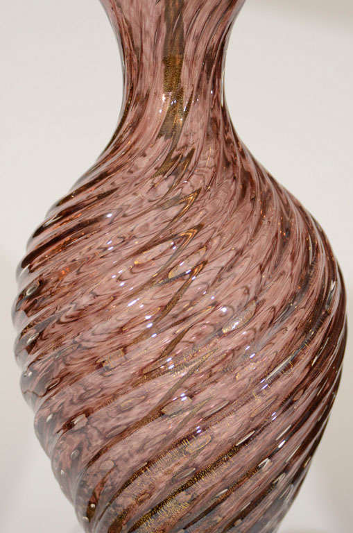 Pair of Barovier Amethyst Glass Lamps In Excellent Condition In New York, NY