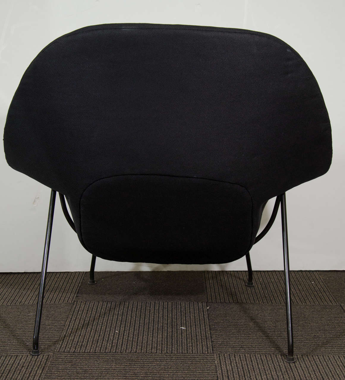 American Midcentury Womb Chair and Ottoman by Eero Saarinen for Knoll