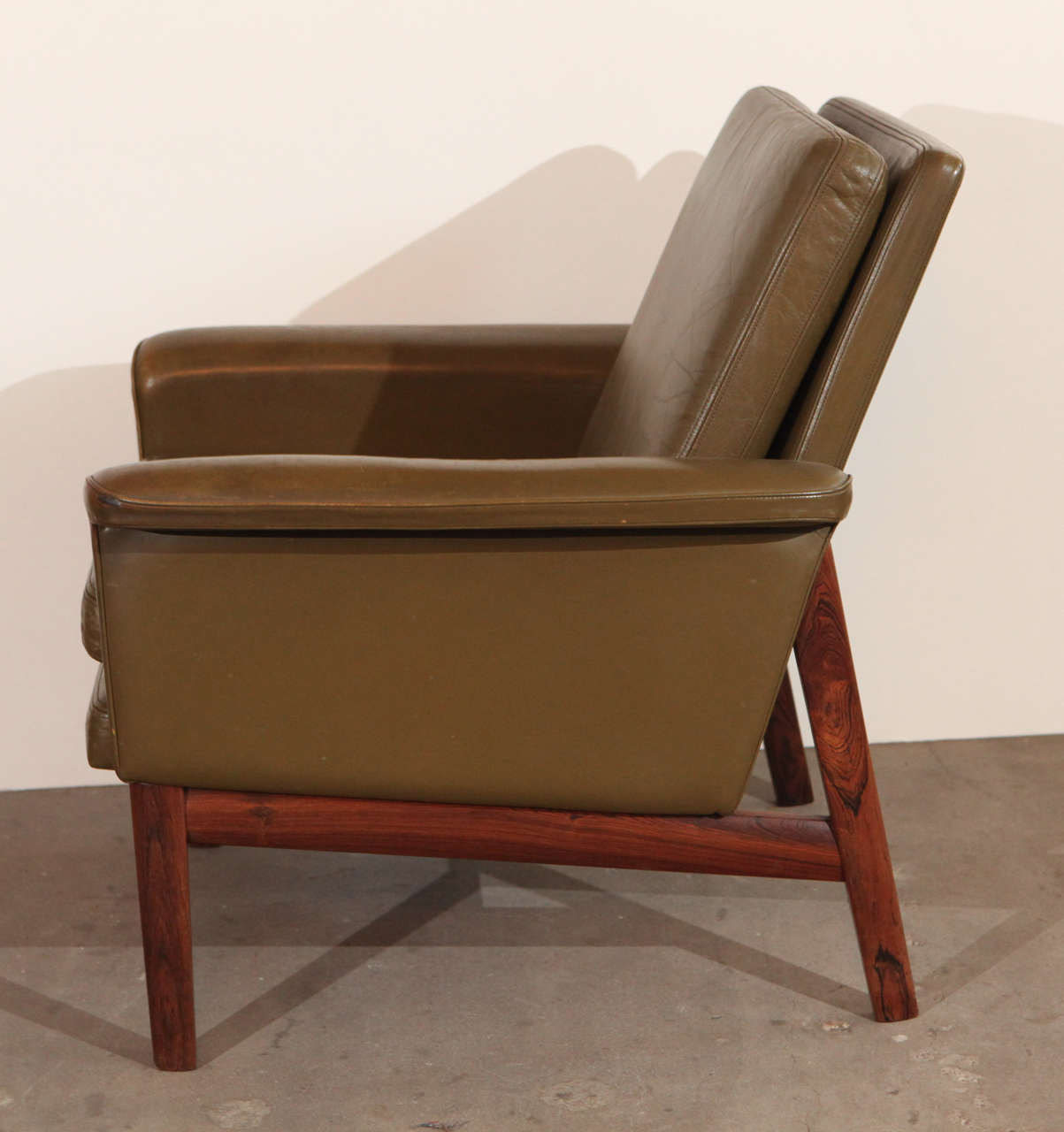 Pair of Finn Juhl Armchairs In Good Condition In Los Angeles, CA
