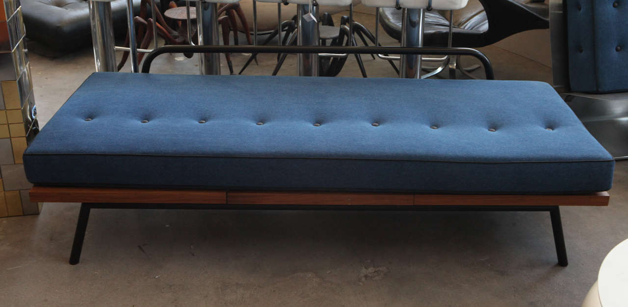 Van Keppel Green Sofa Chaise In Excellent Condition In Los Angeles, CA