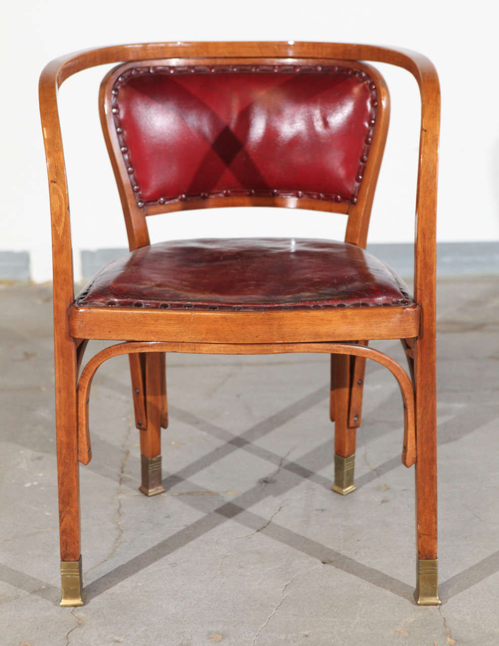 Gustav Siegel-Sessel und ein Paar Beistellstühle (20. Jahrhundert) im Angebot