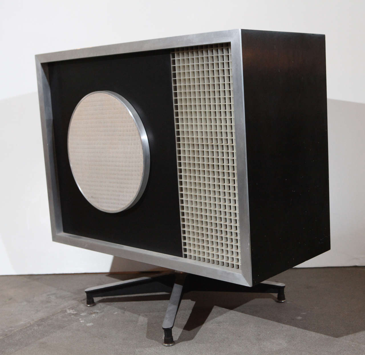 Rare Eames Speaker Enclosure (1956) original finish, Stephens Tru-sonic level on back with rotating base.