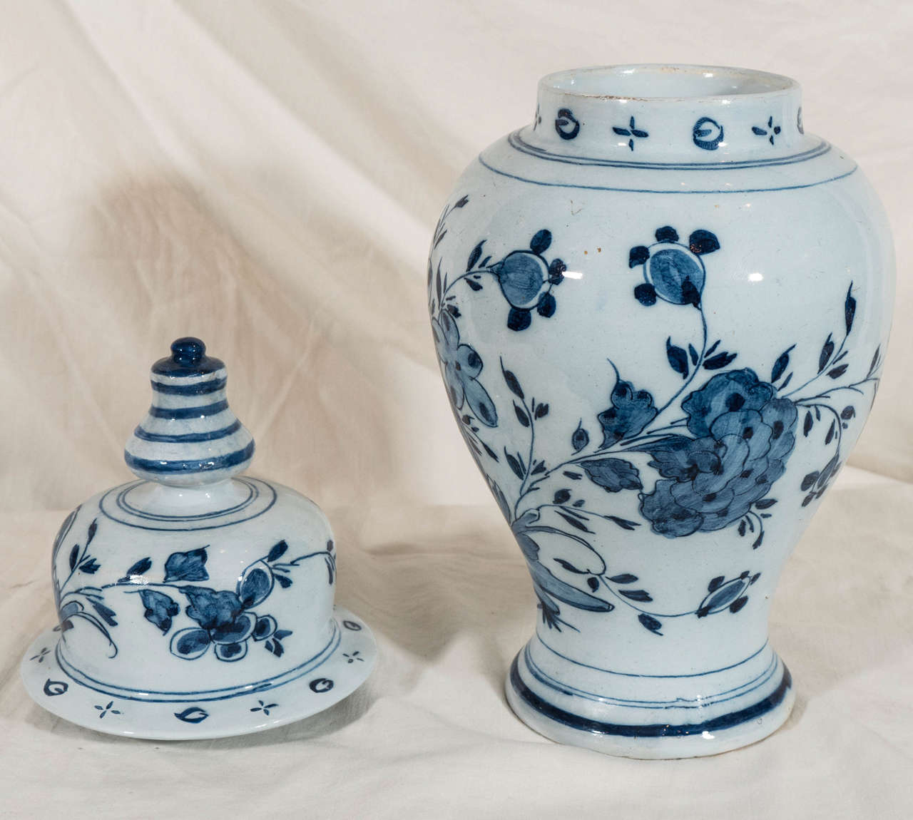 Pair of 18th Century Blue and White Dutch Delft Covered Vases 1