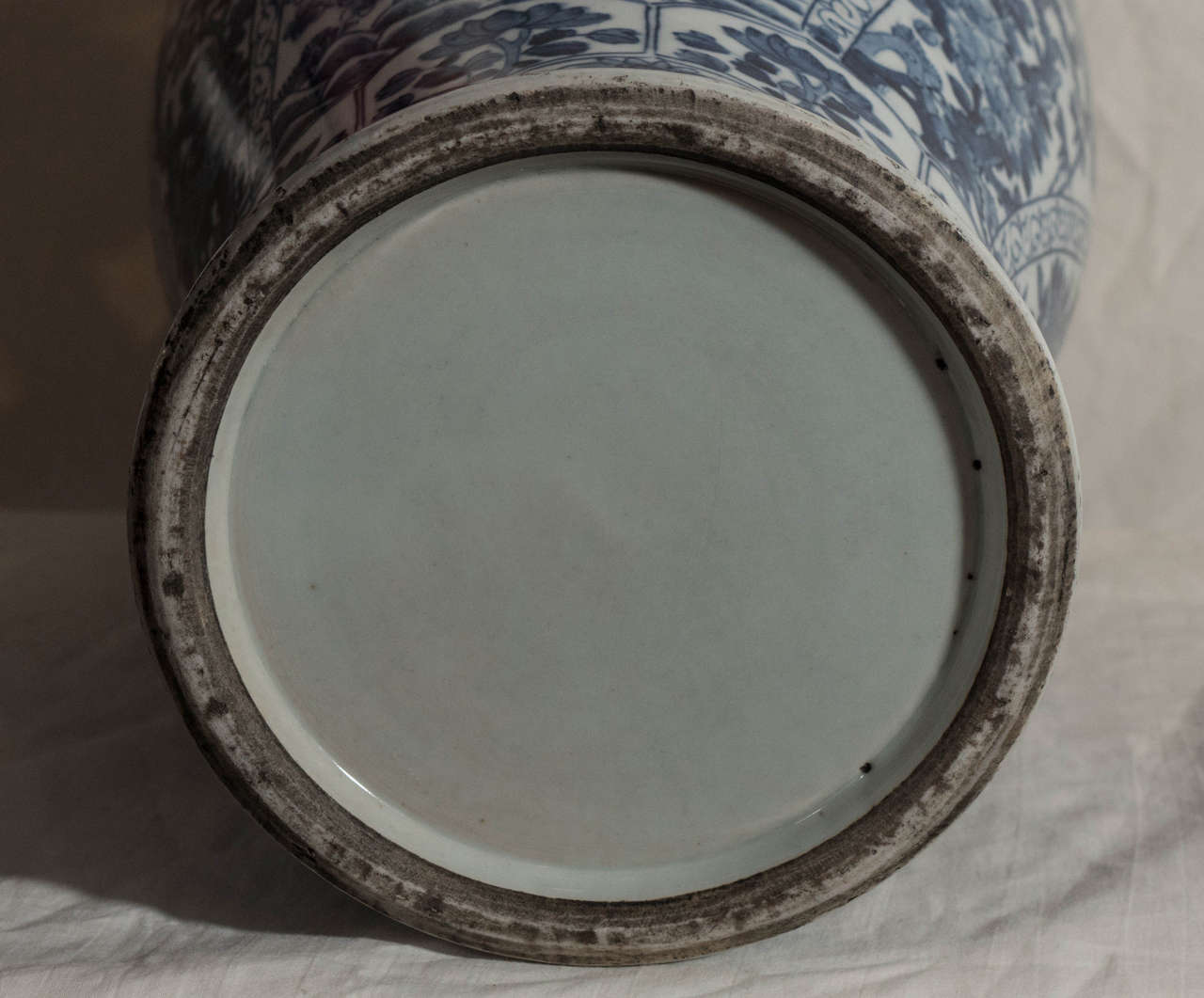 Pair of Large Chinese Blue and White Covered Vases 1