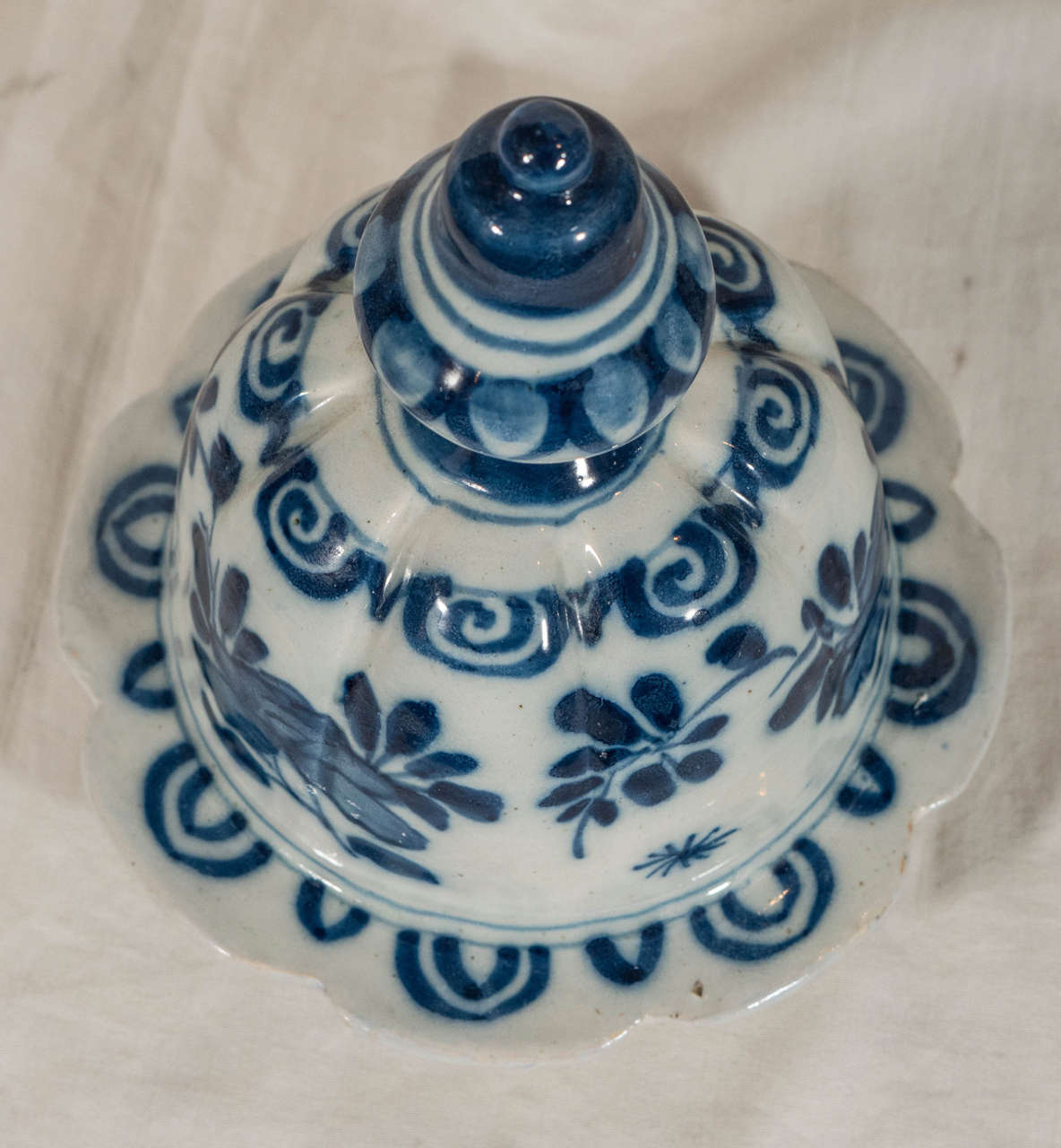 Antique Blue and White Dutch Delft Vase 3