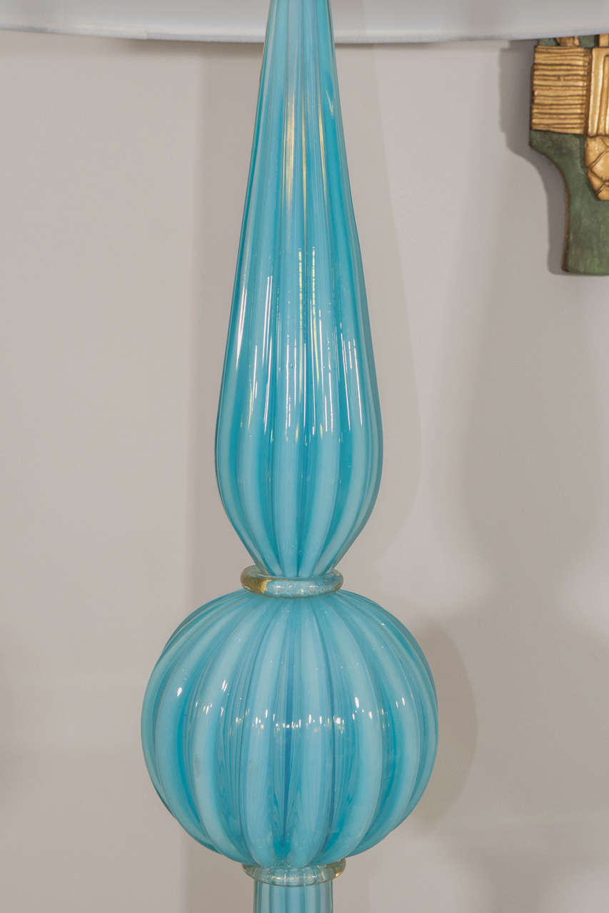 20ième siècle Lampe en verre de Murano bleu en vente