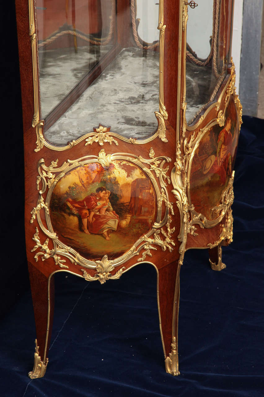 An Antique French Louis XV style Vernis Martin Ormolu mounted Vitrine In Excellent Condition In New York, NY